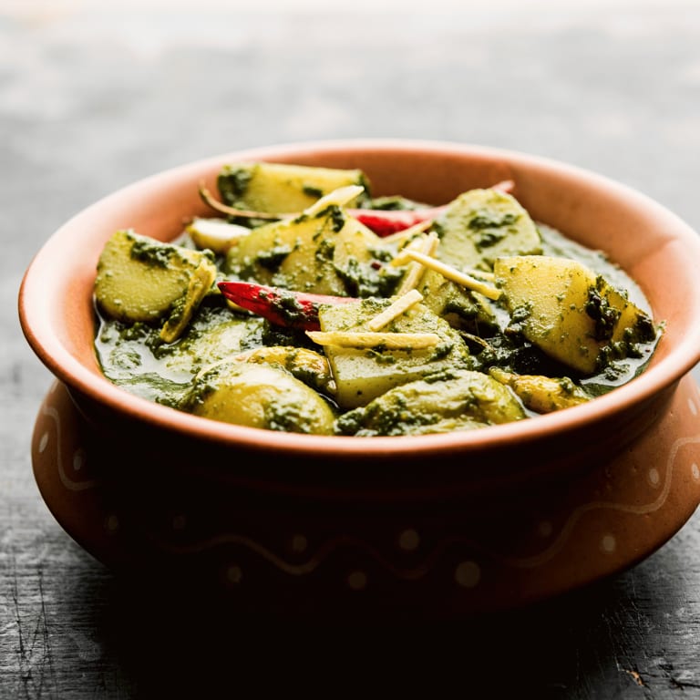 Delicious Aloo Palak Awaits You