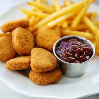 Chicken Nuggets w/Fries